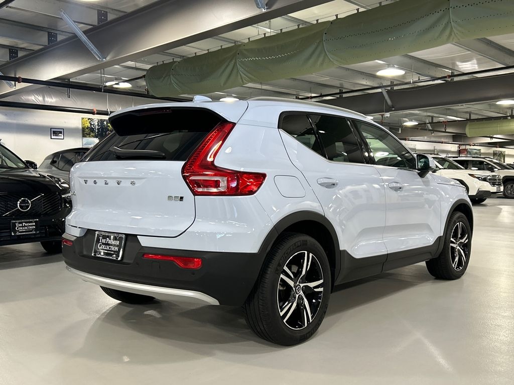 Certified 2025 Volvo XC40 B5 Core Bright Theme SUV