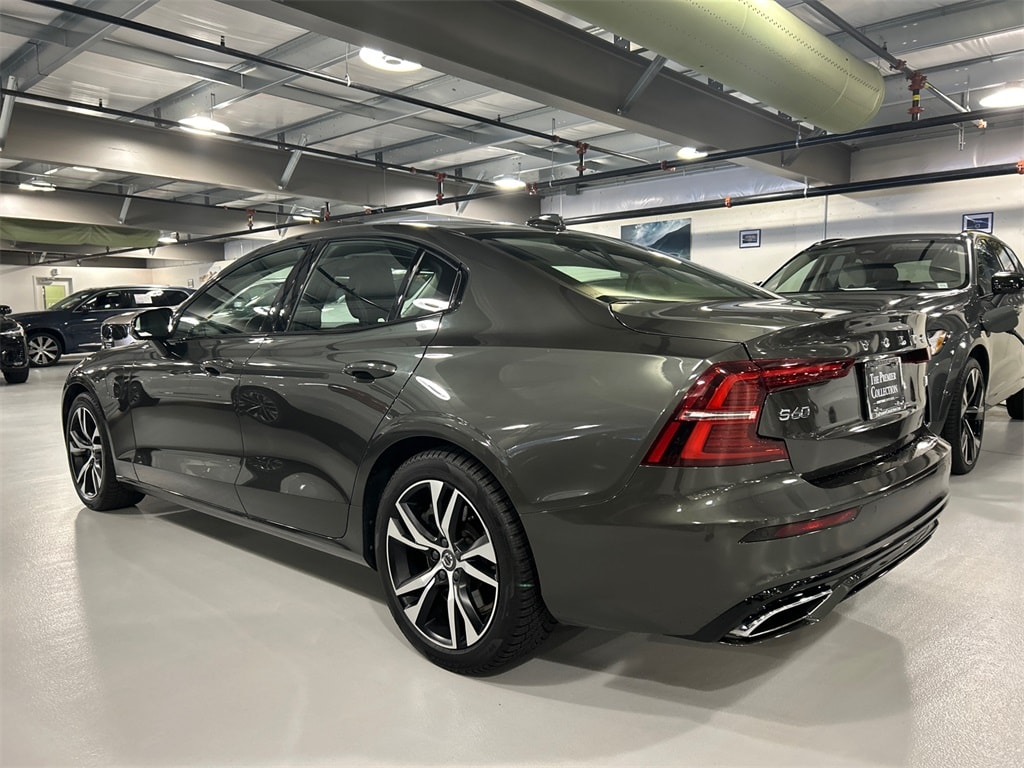 Used 2021 Volvo S60 Recharge Plug-In Hybrid T8 R-Design Expression Sedan