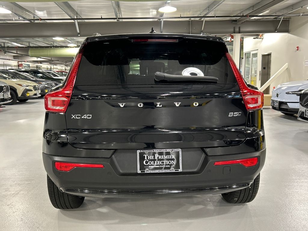 Certified 2023 Volvo XC40 B5 AWD Plus Dark SUV