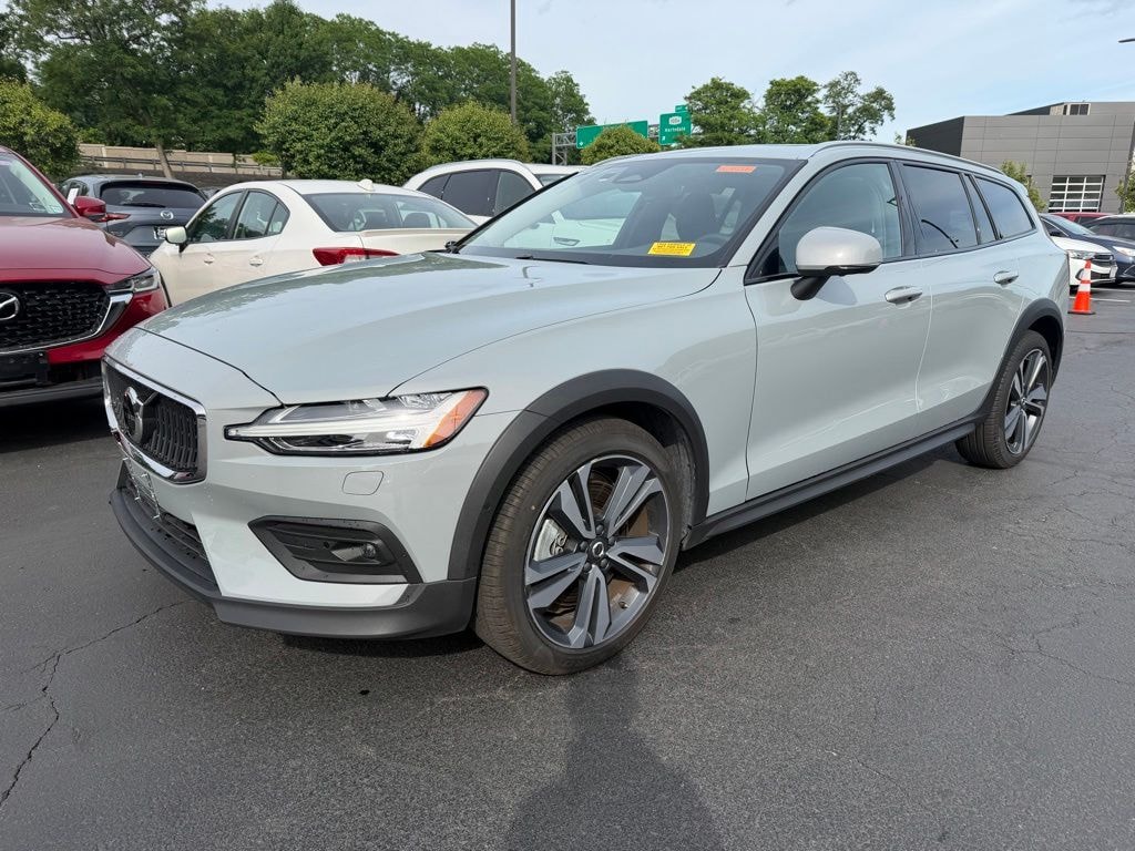 Certified 2025 Volvo V60 Cross Country B5 Plus Wagon