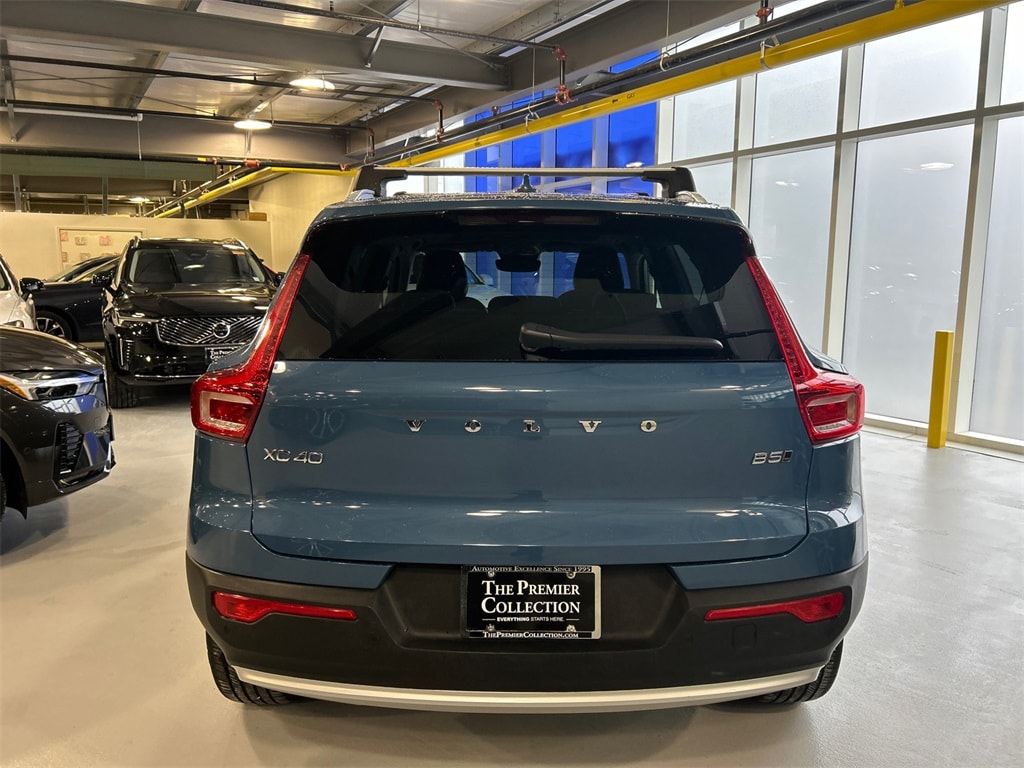 Certified 2023 Volvo XC40 B5 AWD Plus Bright SUV