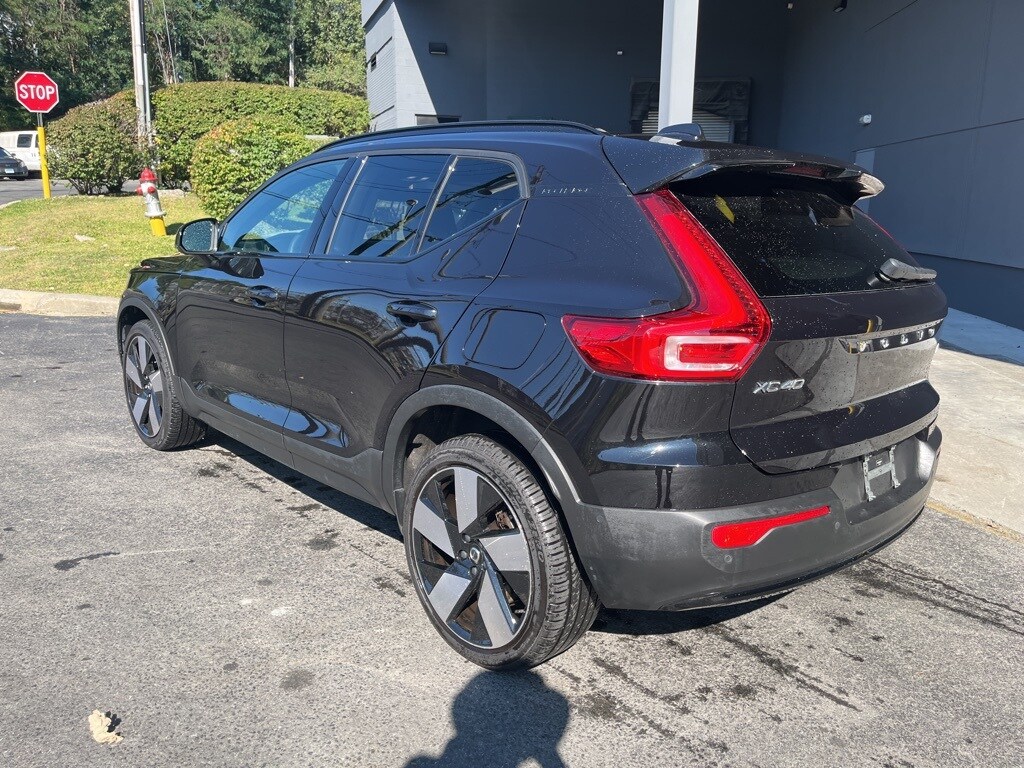 2023 Volvo XC40 Recharge Ultimate photo 2