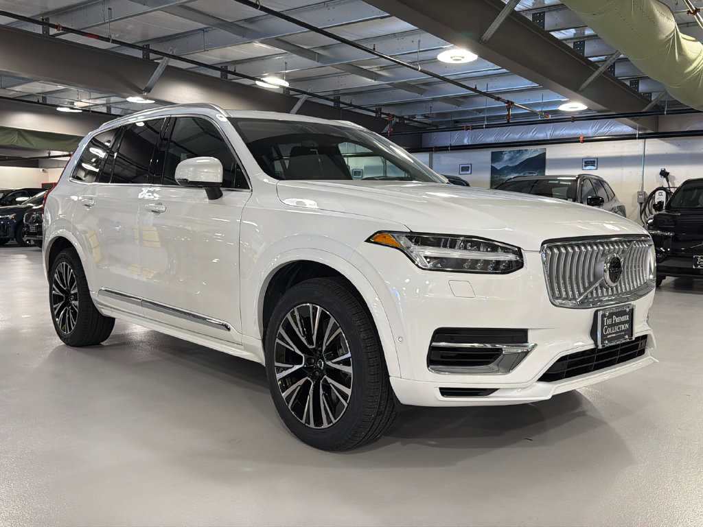2025 Volvo XC90 Plug-In Hybrid