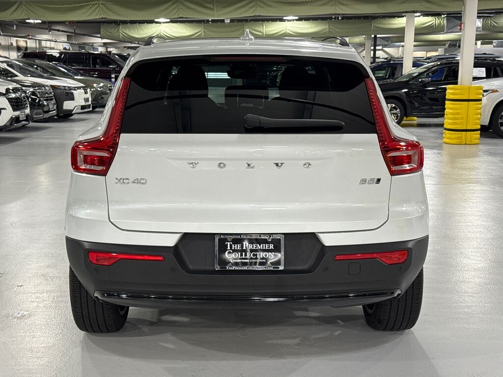 Certified 2023 Volvo XC40 B5 AWD Plus Dark SUV