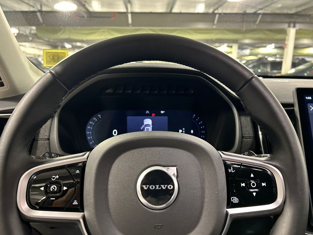 2026 Volvo XC90 Plus - Photo 12