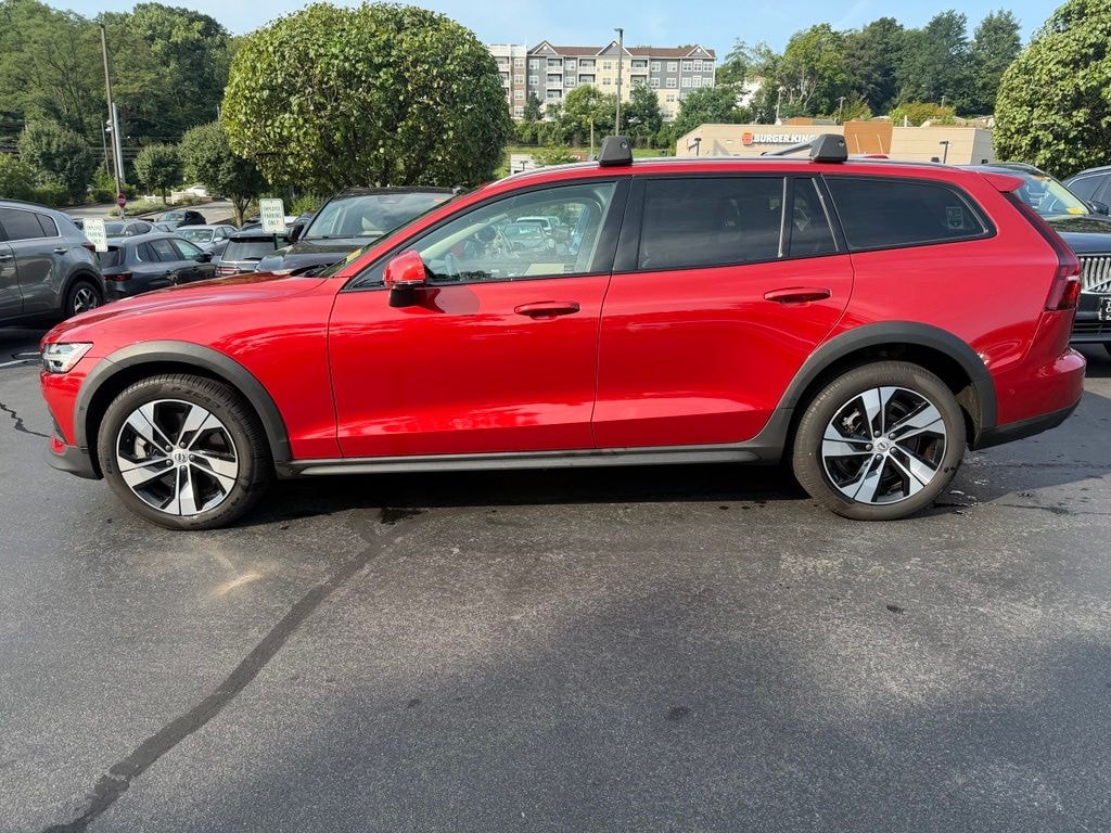 Used 2024 Volvo V60 Cross Country B5 Plus Wagon