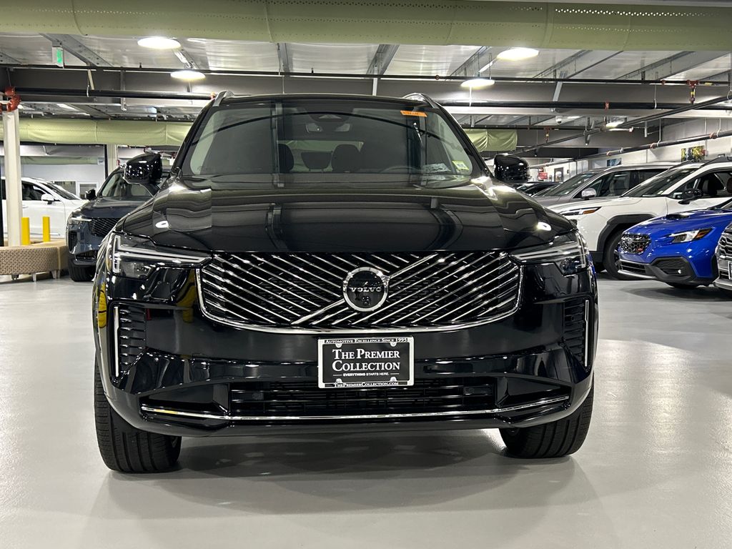 2026 Volvo XC90 Plus - Photo 6