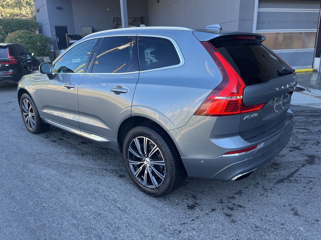 2020 Volvo XC60 Hybrid T8 Inscription photo 2