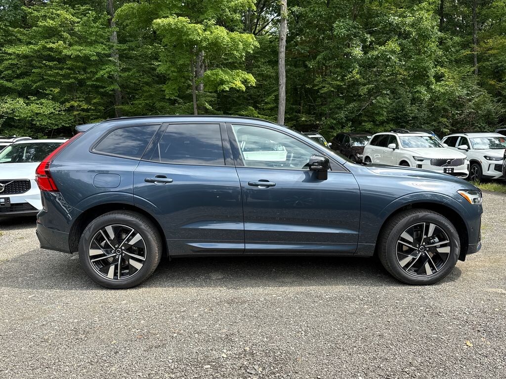 New 2026 Volvo XC60 B5 Plus SUV
