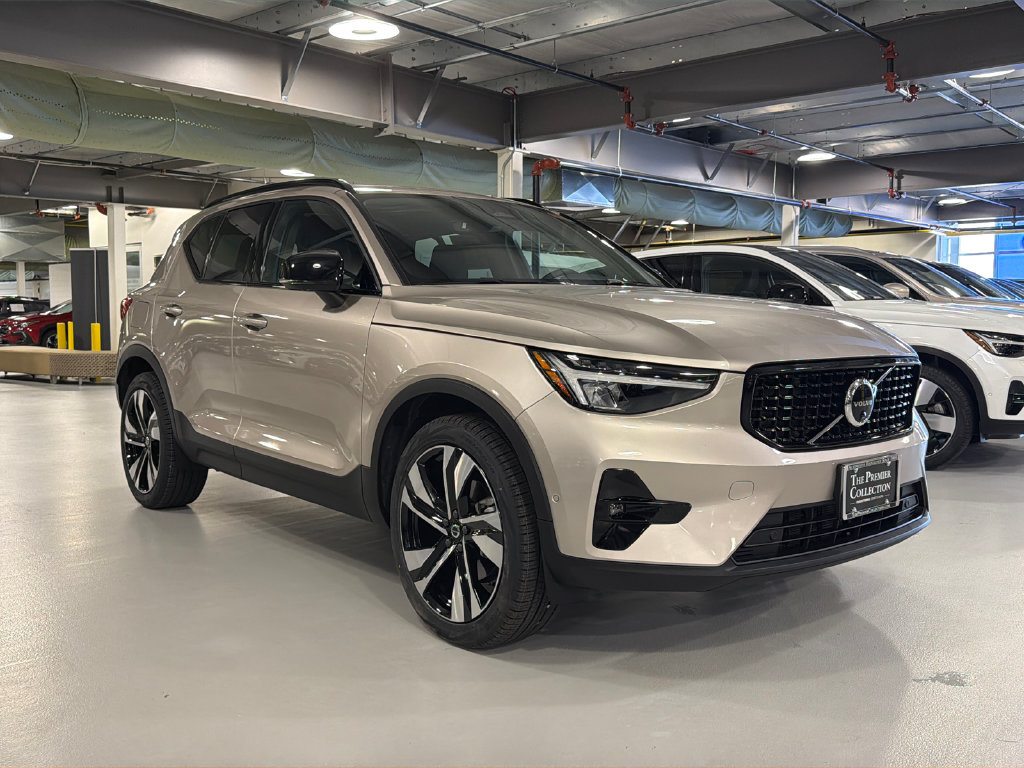 2024 Volvo XC40