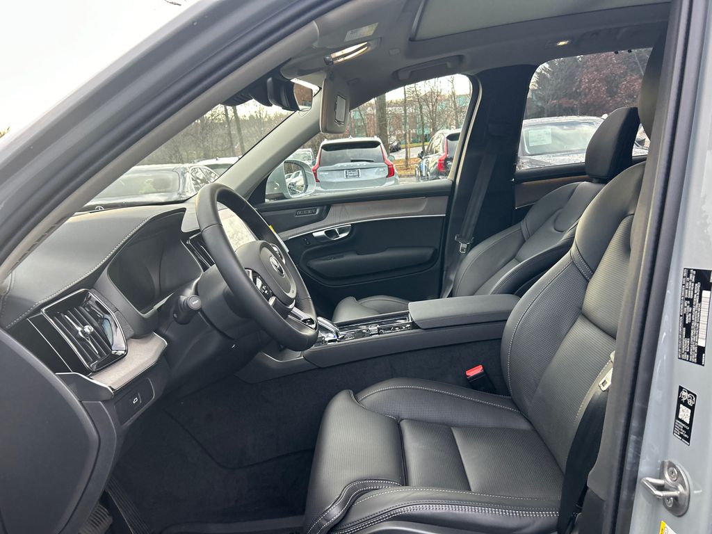 2026 Volvo XC90 Ultra - Photo 10