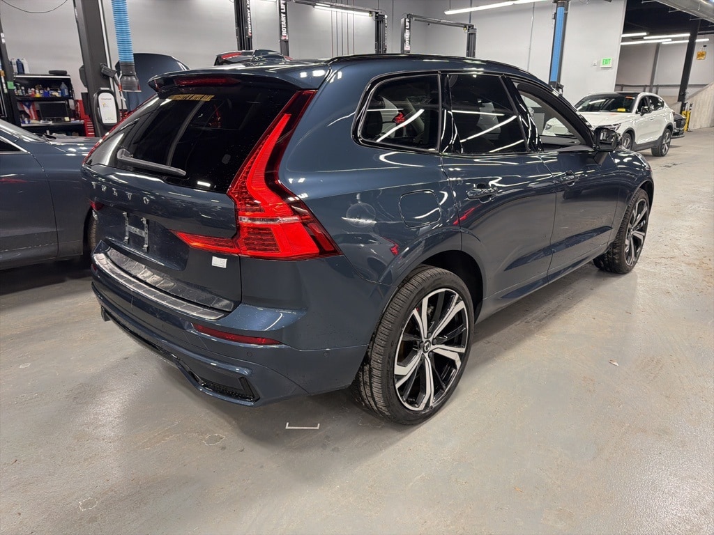 Used 2024 Volvo XC60 plug-in hybrid T8 Ultimate Dark SUV