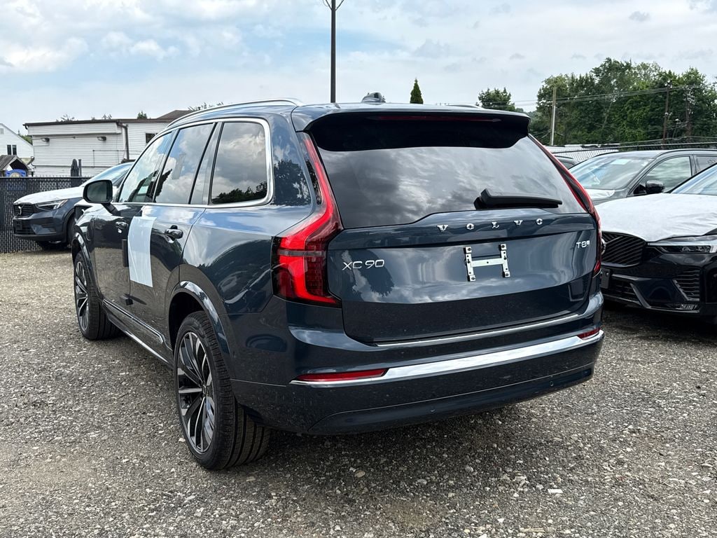 New 2026 Volvo XC90 plug-in hybrid T8 Plus 7-Seater SUV