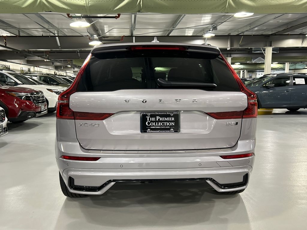 New 2026 Volvo XC60 B5 Plus SUV