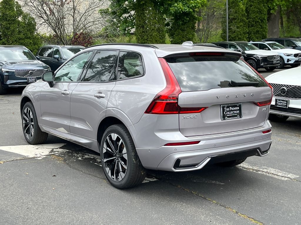 New 2026 Volvo XC60 B5 Plus SUV
