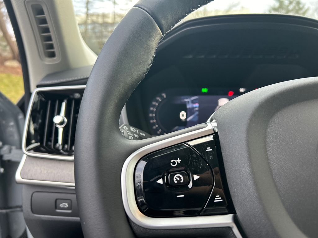 2026 Volvo XC90 Ultra - Photo 13