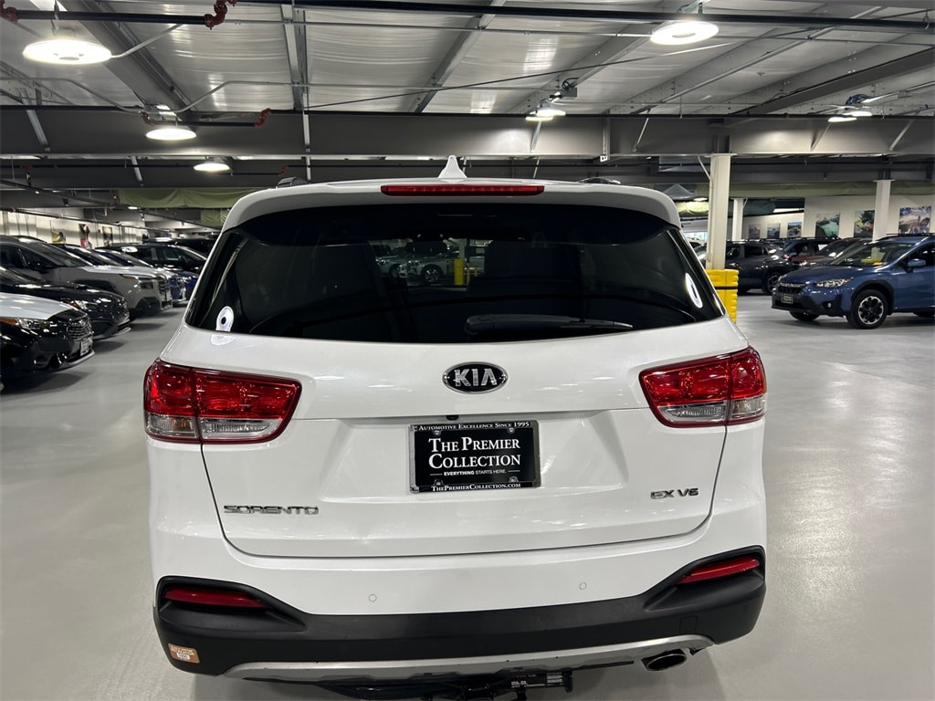 Used 2017 Kia Sorento 3.3L EX SUV