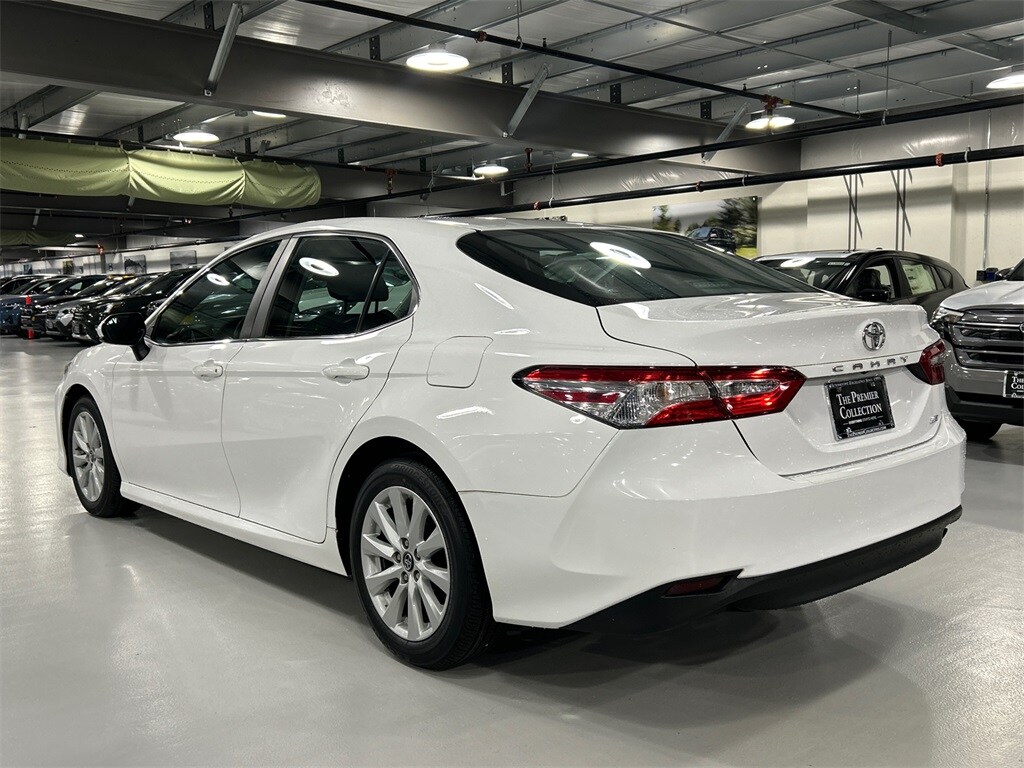 2018 Toyota Camry L photo 3