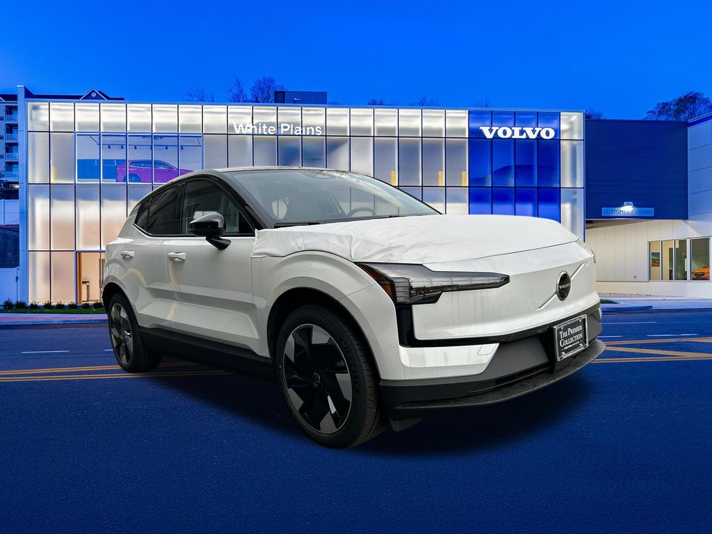 2026 Volvo EX30 Twin Motor Performance Plus's photo
