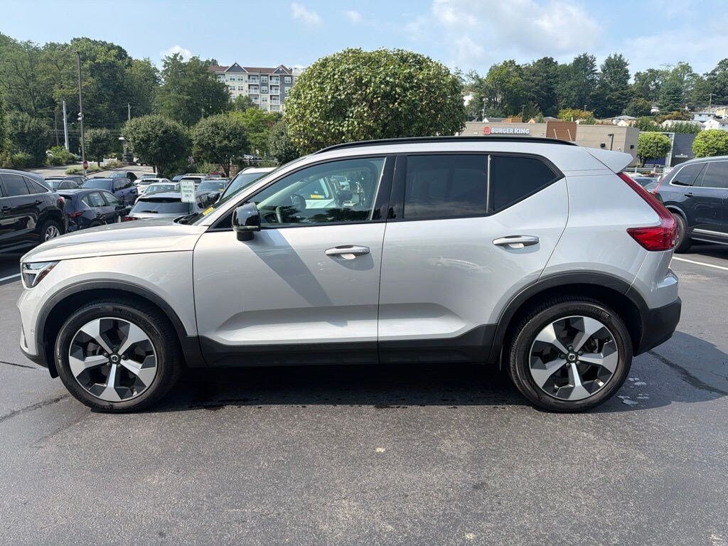 Used 2024 Volvo XC40 B5 Plus Dark SUV