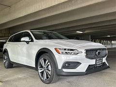 2026 Volvo V60 Cross Country B5 Plus AWD Wagon