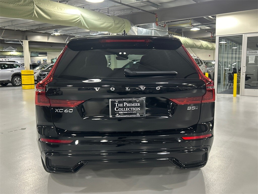 New 2026 Volvo XC60 B5 Core SUV