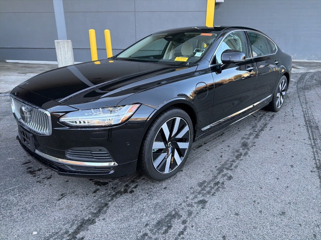 Used 2024 Volvo S90 plug-in hybrid T8 Ultimate Sedan