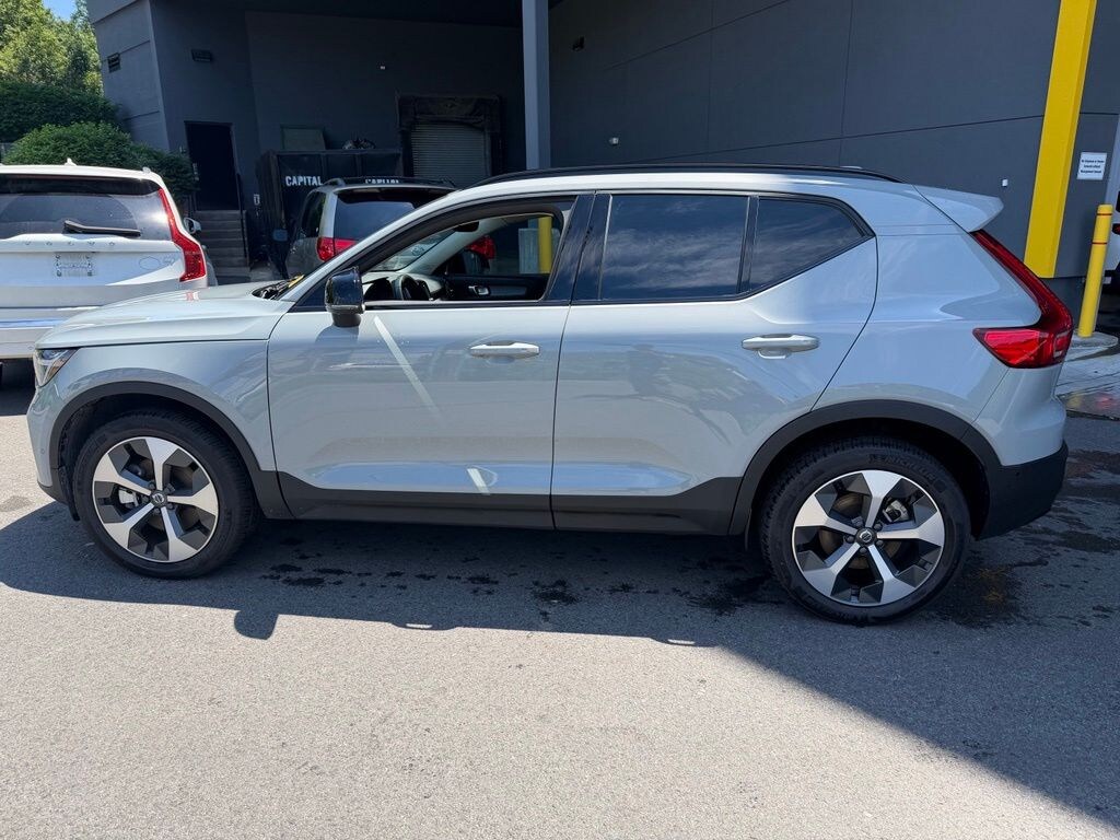 Used 2026 Volvo XC40 B5 Plus SUV