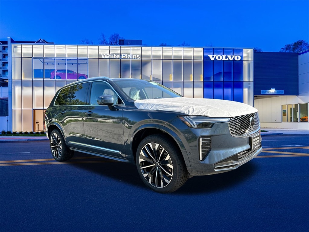 2026 Volvo XC90 Plus's photo