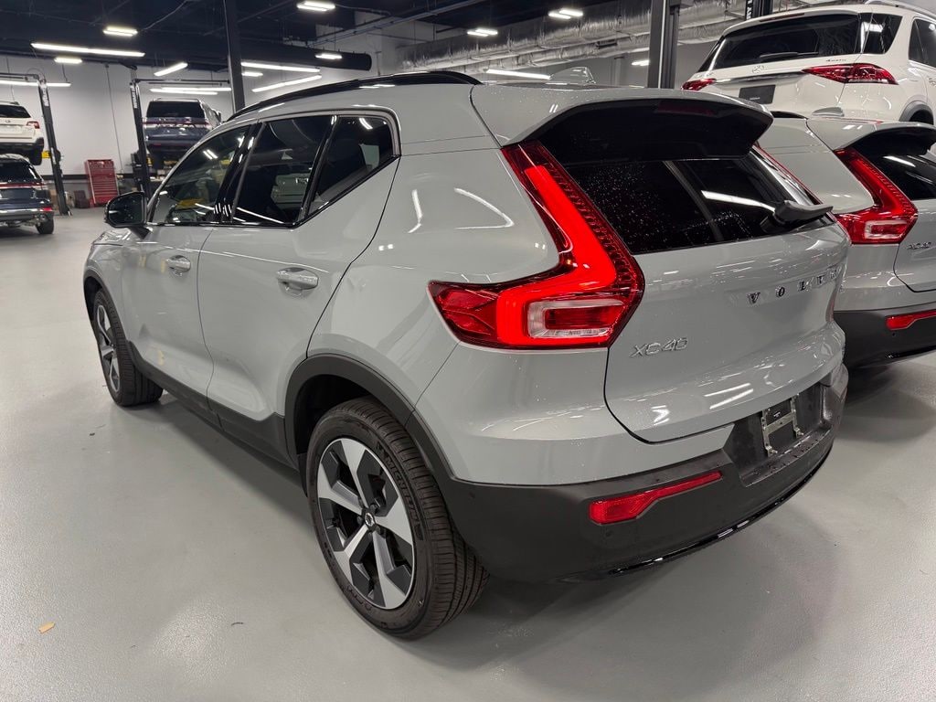 Certified 2026 Volvo XC40 B5 Plus SUV