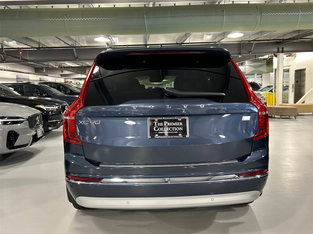 2022 Volvo XC90 Recharge T8 Inscription photo 2