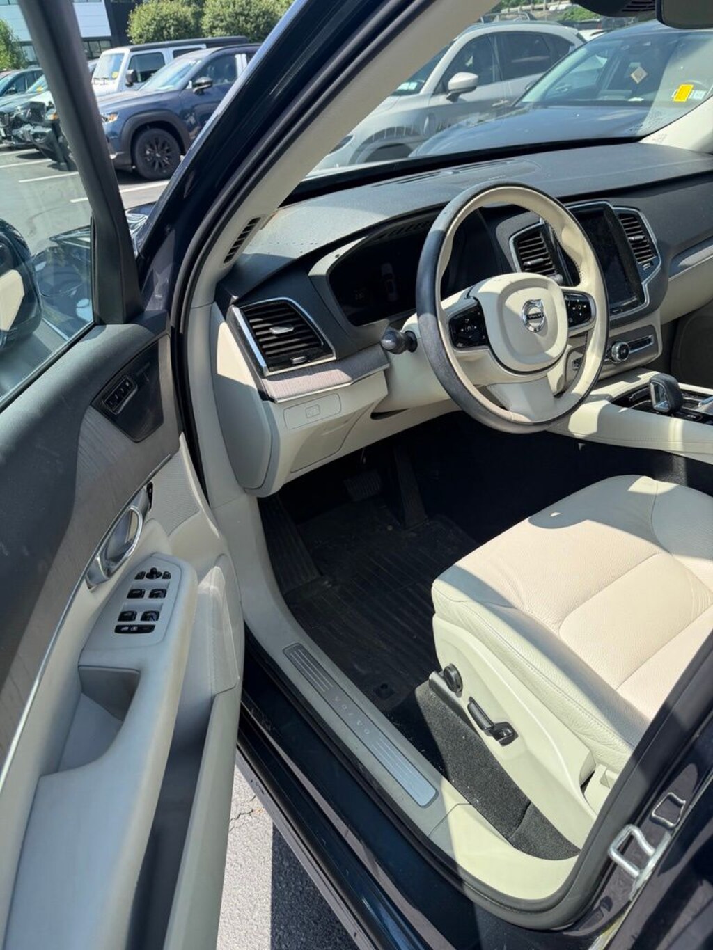 Used 2024 Volvo XC90 B5 Plus Bright SUV
