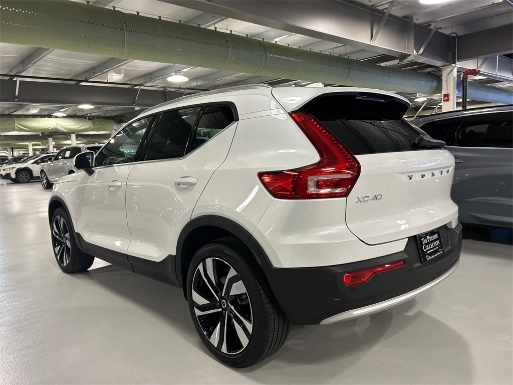 Certified 2025 Volvo XC40 B5 Plus Bright Theme SUV