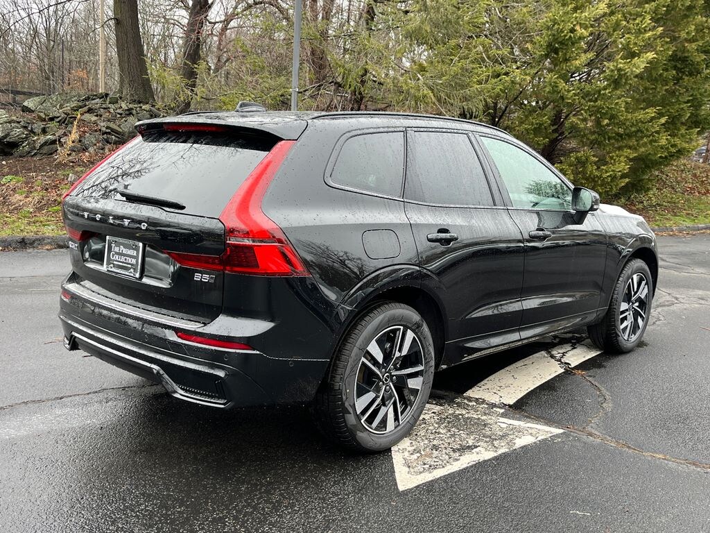 New 2026 Volvo XC60 B5 Plus SUV