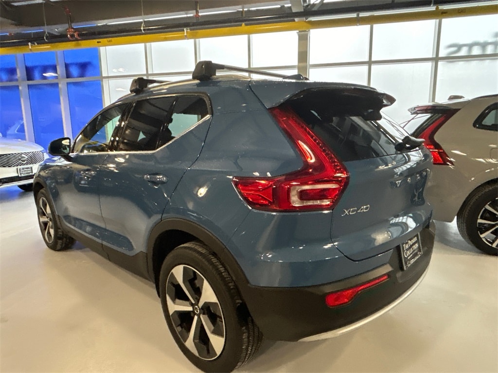 Certified 2023 Volvo XC40 B5 AWD Plus Bright SUV
