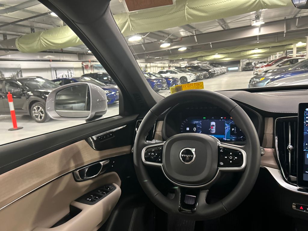 2026 Volvo XC90 Plus - Photo 23