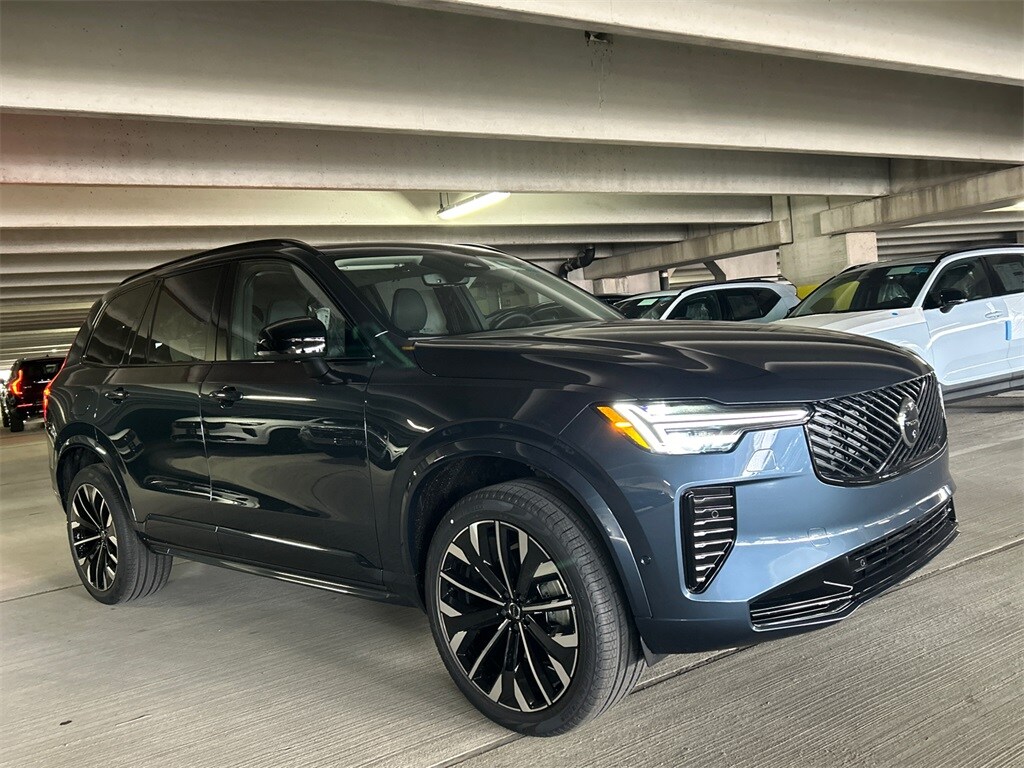 New 2026 Volvo XC90 B6 Ultra Dark Theme 7-Seater SUV