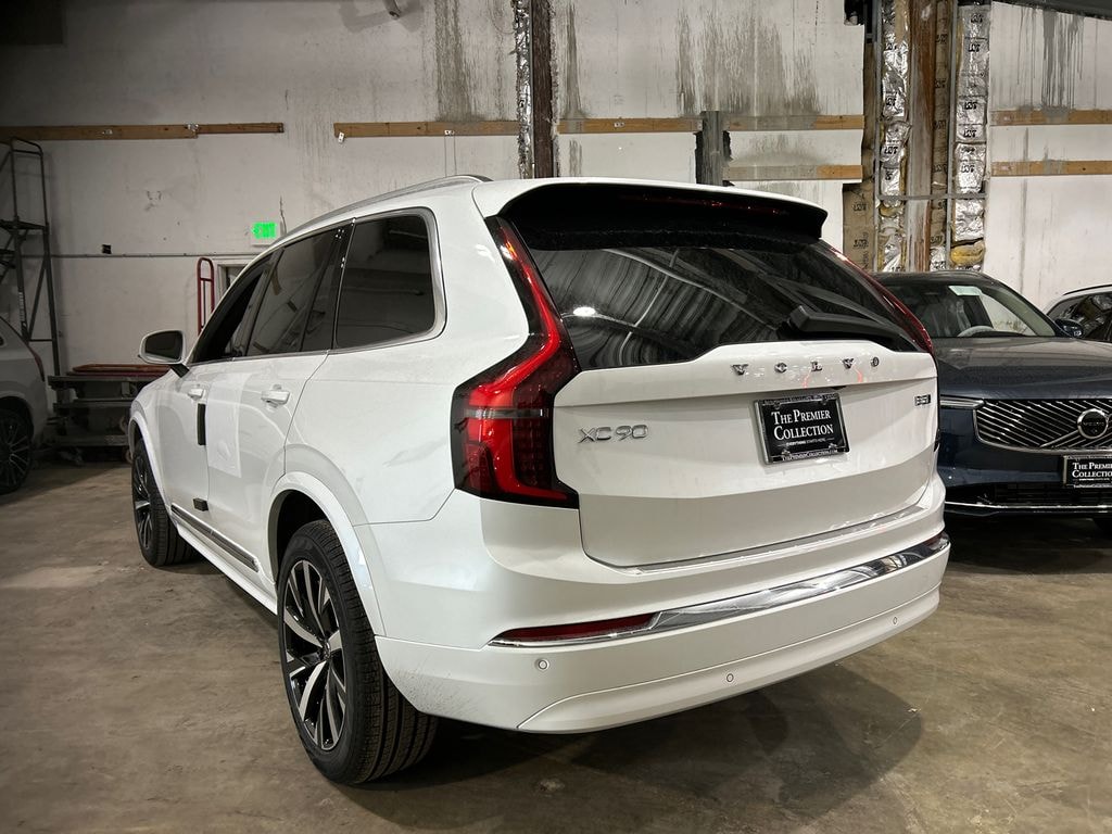 New 2026 Volvo XC90 B5 Core SUV