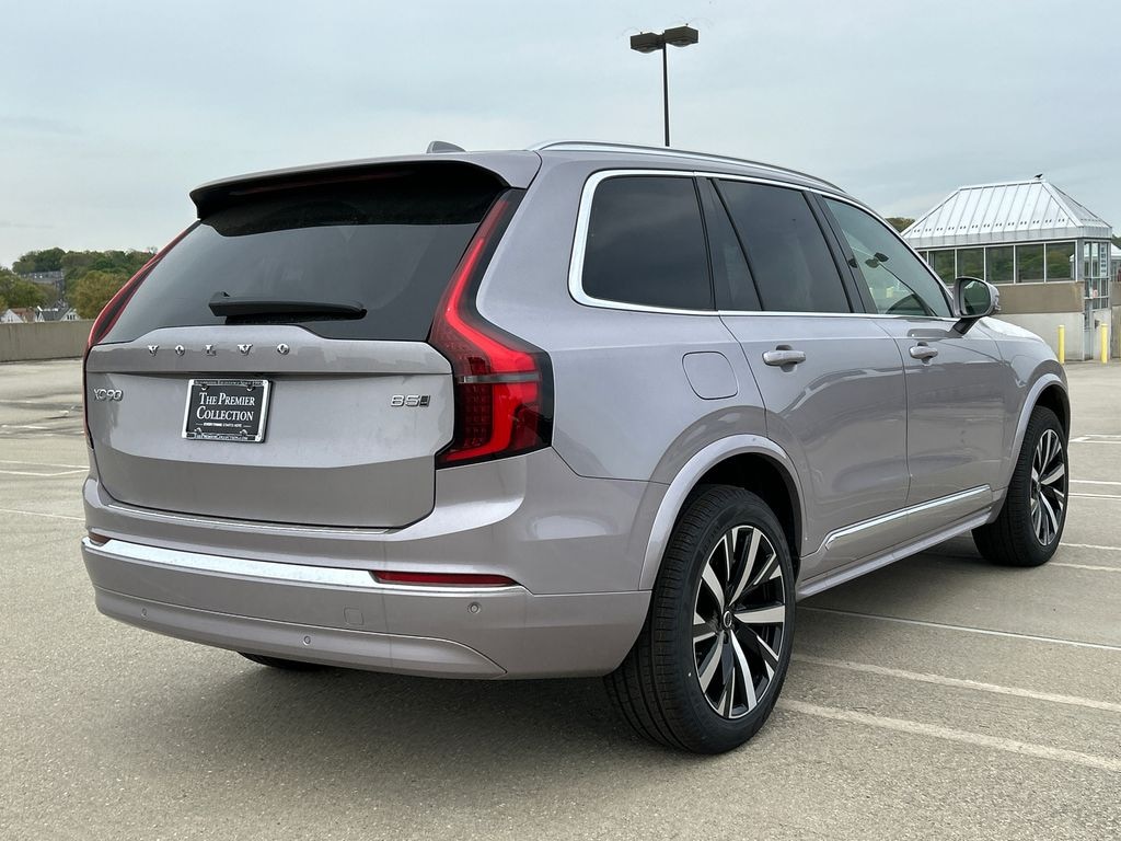 New 2026 Volvo XC90 B5 Core SUV