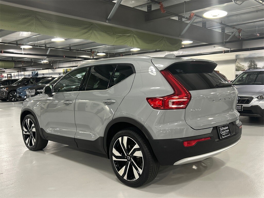 Certified 2025 Volvo XC40 B5 Plus Bright Theme SUV