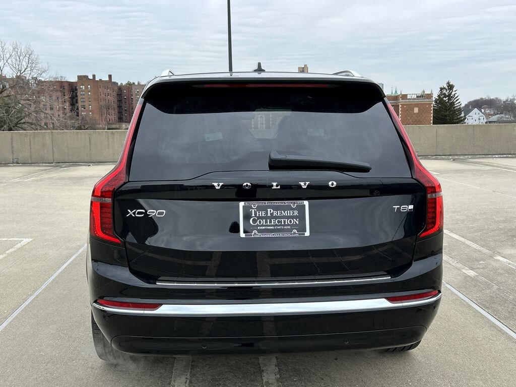 New 2026 Volvo XC90 plug-in hybrid T8 Ultra 7-Seater SUV