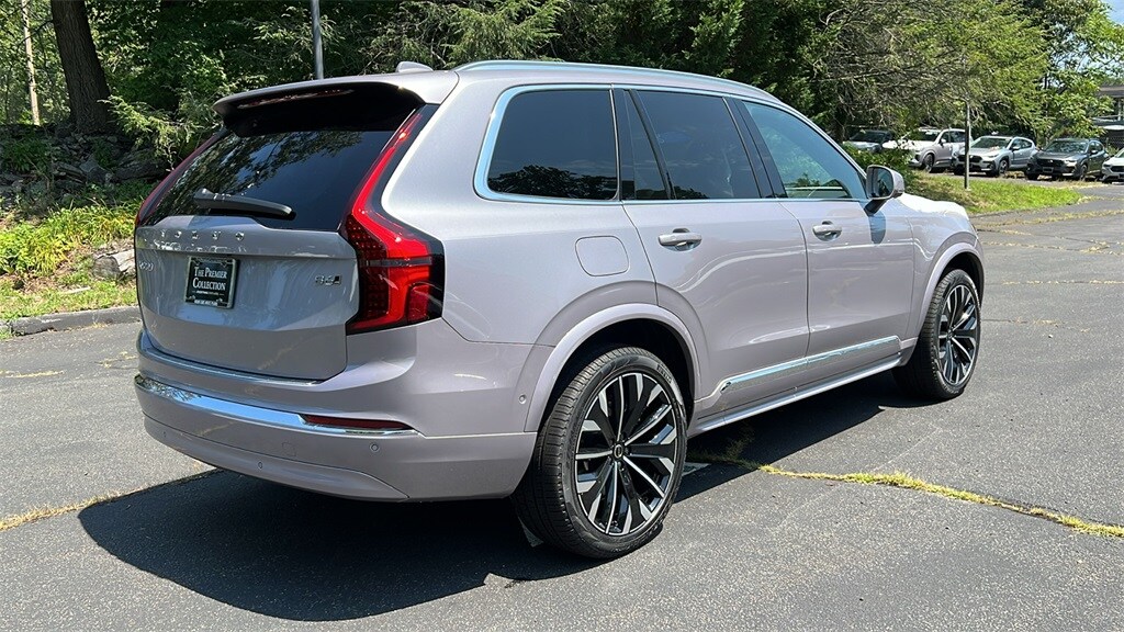 2026 Volvo XC90 Plus photo 2