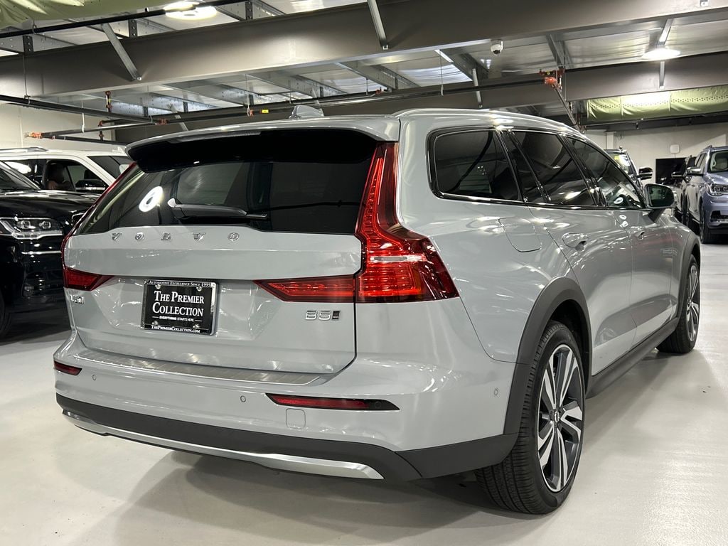 New 2026 Volvo V60 Cross Country B5 Plus Wagon
