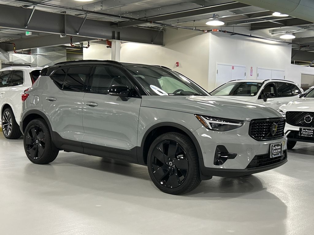 New 2026 Volvo XC40 B5 Ultra Black Edition SUV