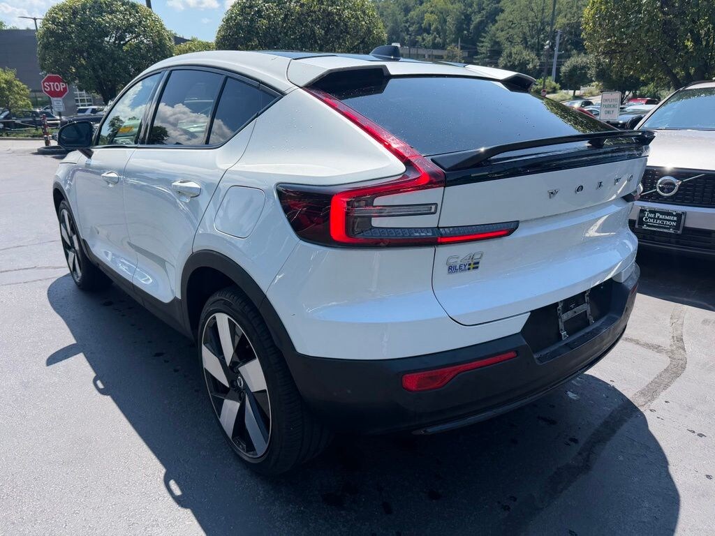 Used 2023 Volvo C40 Recharge Pure Electric Twin Ultimate SUV