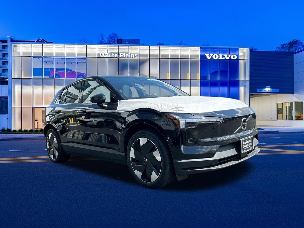 2026 Volvo EX30 Twin Motor Performance Ultra's photo