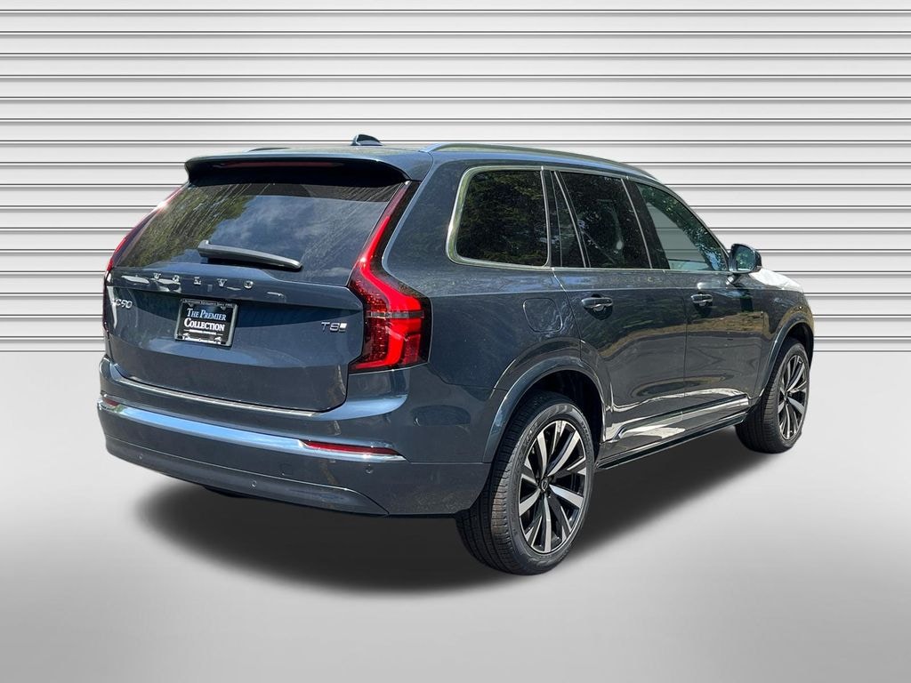 New 2026 Volvo XC90 plug-in hybrid T8 Core SUV