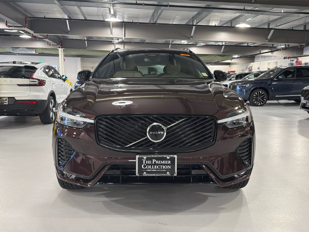 New 2026 Volvo XC60 B5 Plus SUV
