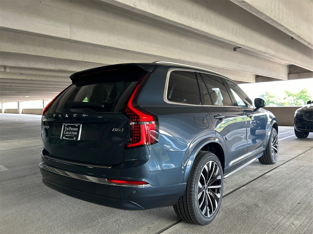 2026 Volvo XC90 Plus photo 2