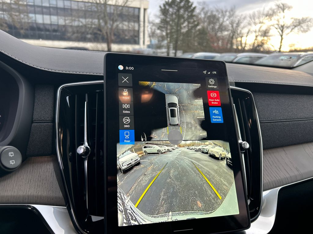 2026 Volvo XC90 Ultra - Photo 17